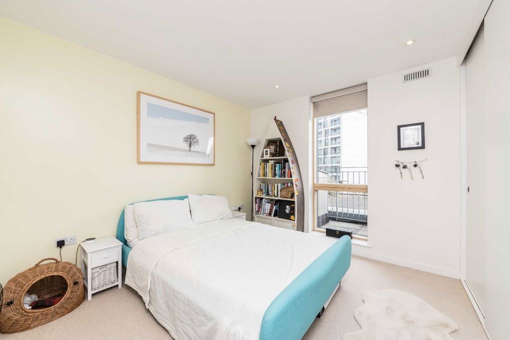 Property photo 3 of 6