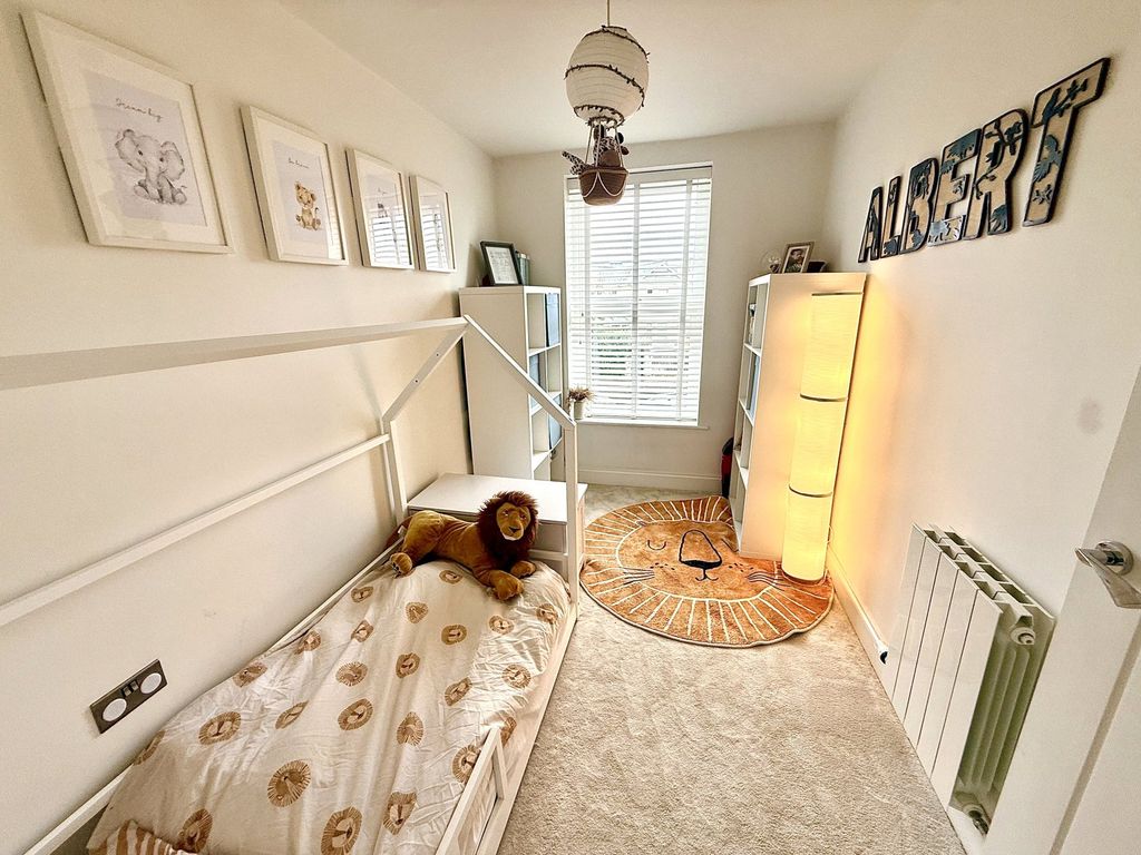 Property photo 3 of 11 3 - Picture No. 02