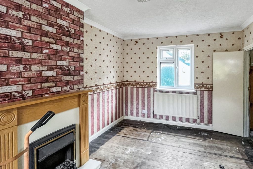 Property photo 2 of 16 65 Dale Road, Crayford, Dartford, Da1 3Pg