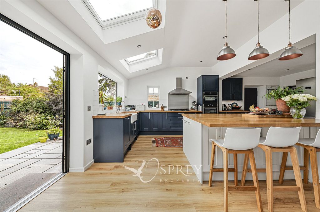 Property photo 2 of 23 Open Plan Kitchen