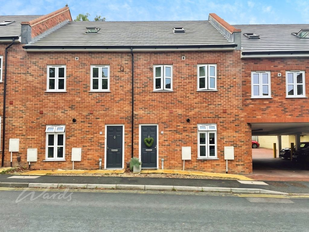 Property photo 1 of 14 Front Pembury