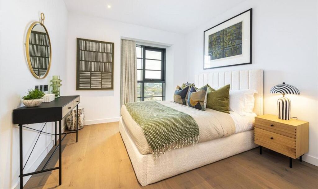 Property photo 3 of 6