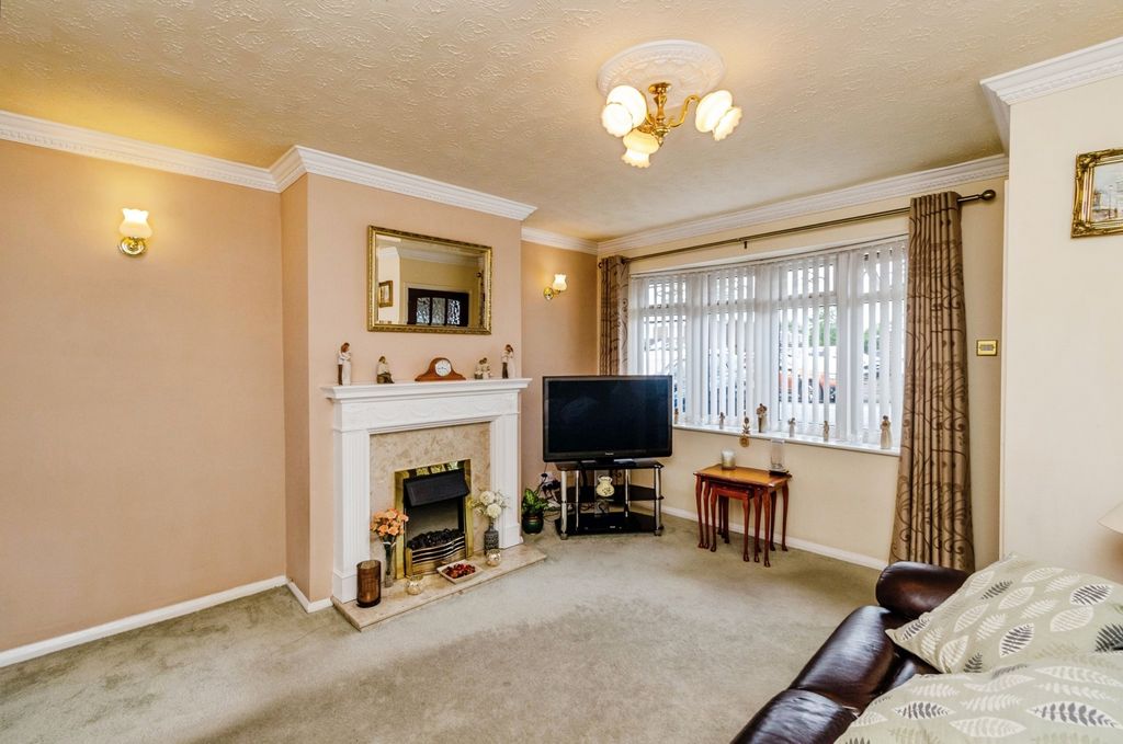 Property photo 3 of 17 Photo