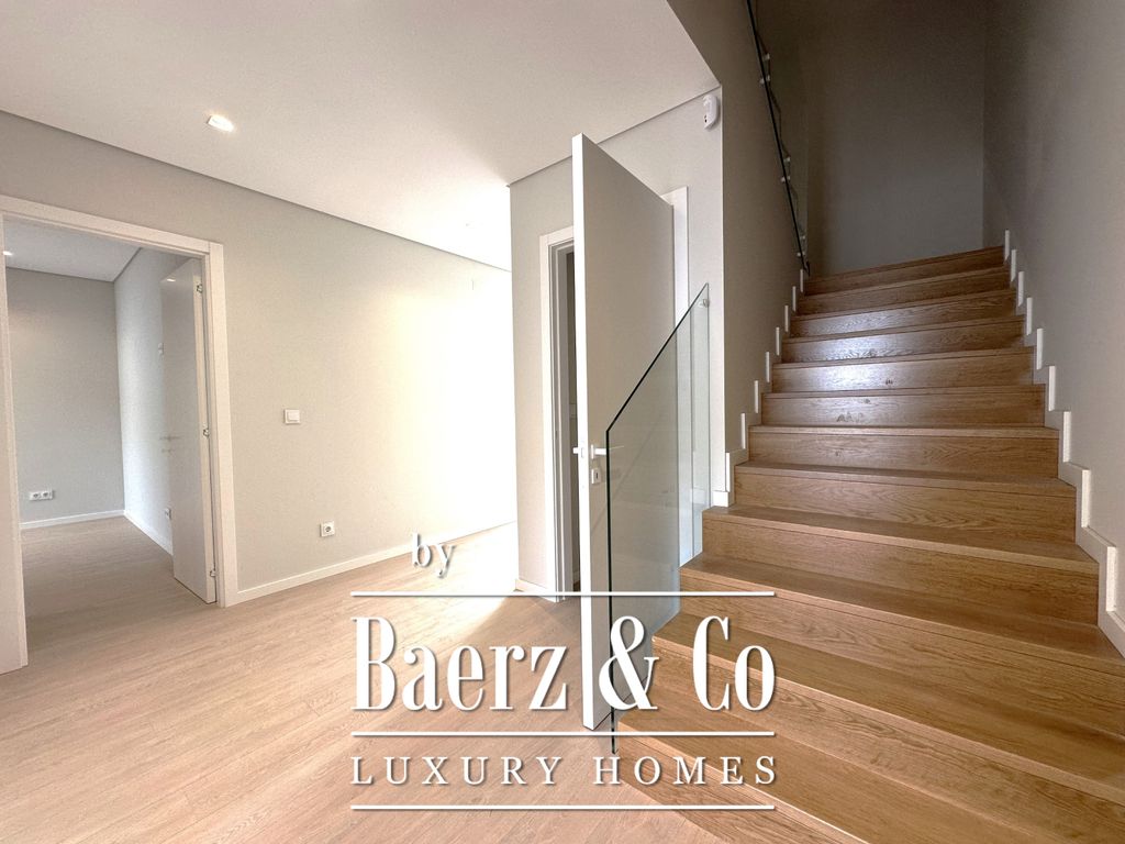 Property photo 3 of 35