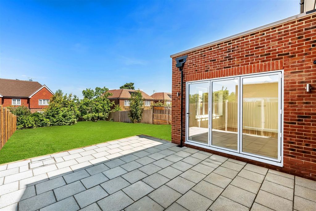 Property photo 2 of 17 Bi Foldsdp.Jpg