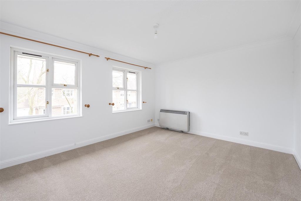 Property photo 2 of 12 13-The-Brambles-01.Jpg