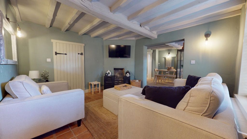 Property photo 2 of 22 4773231