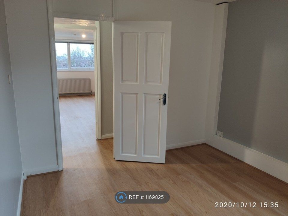 Property photo 3 of 12 Bedroom 1