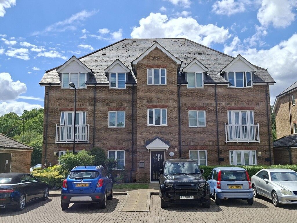 Property photo 1 of 14 Greyhen House