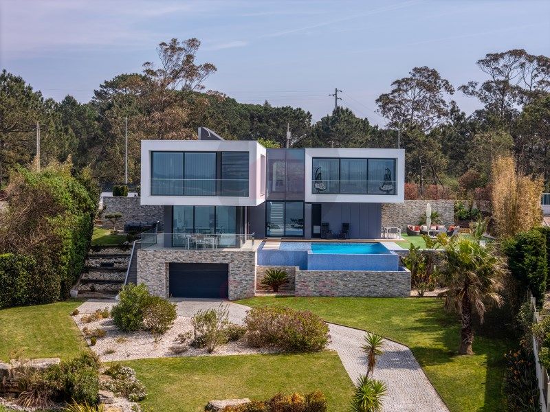 Property photo 3 of 79