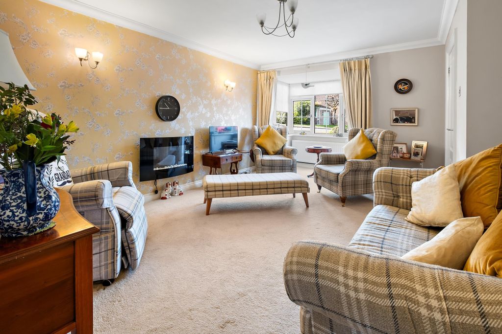 Property photo 2 of 23 Dscf0059