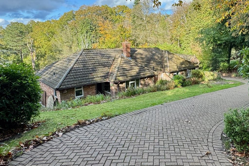 Property photo 3 of 31