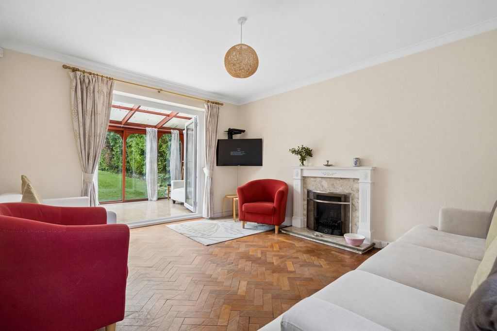 Property photo 3 of 24