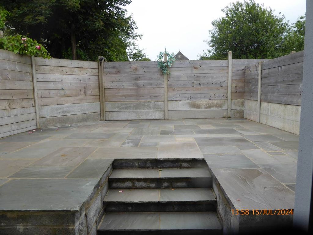 Property photo 3 of 10 P1250523