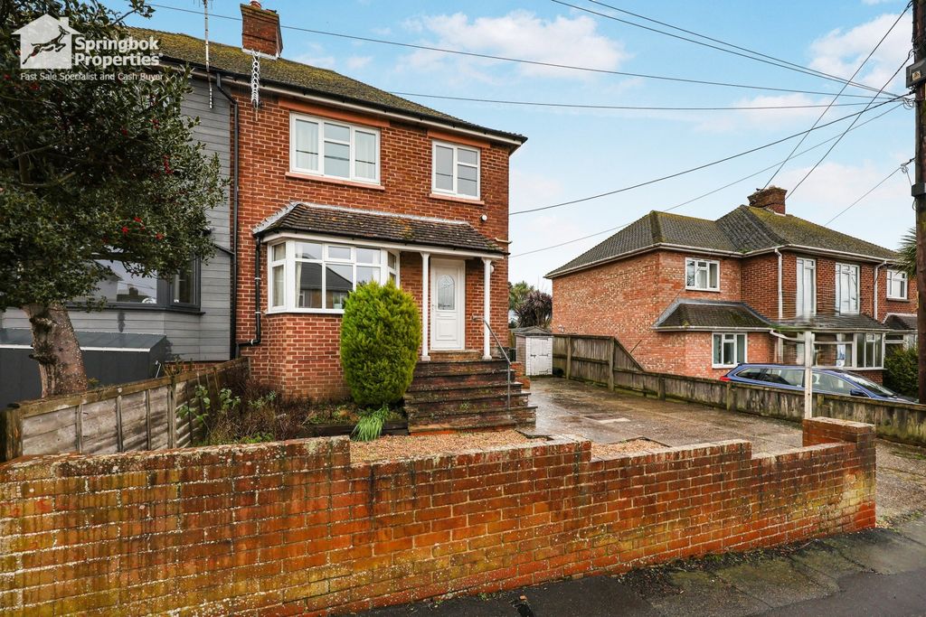 Property photo 1 of 16 Front View