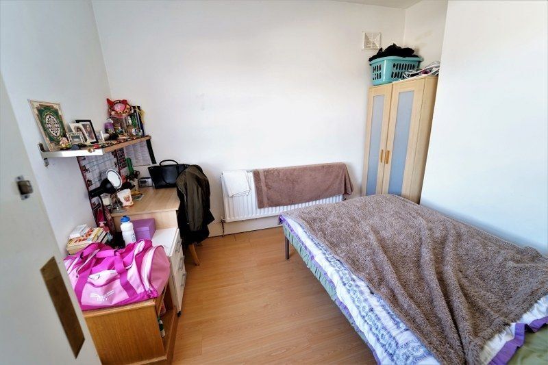 Property photo 3 of 8 Picture No. 04