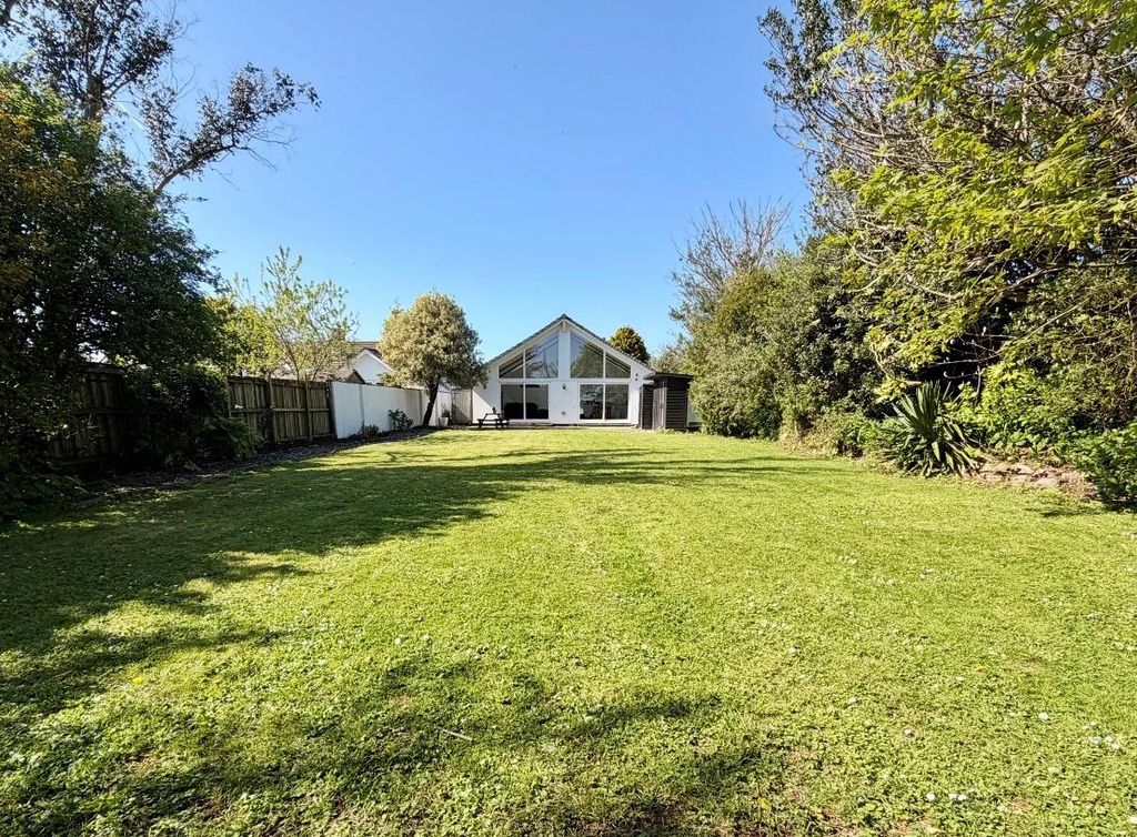 Property photo 1 of 39 Outside