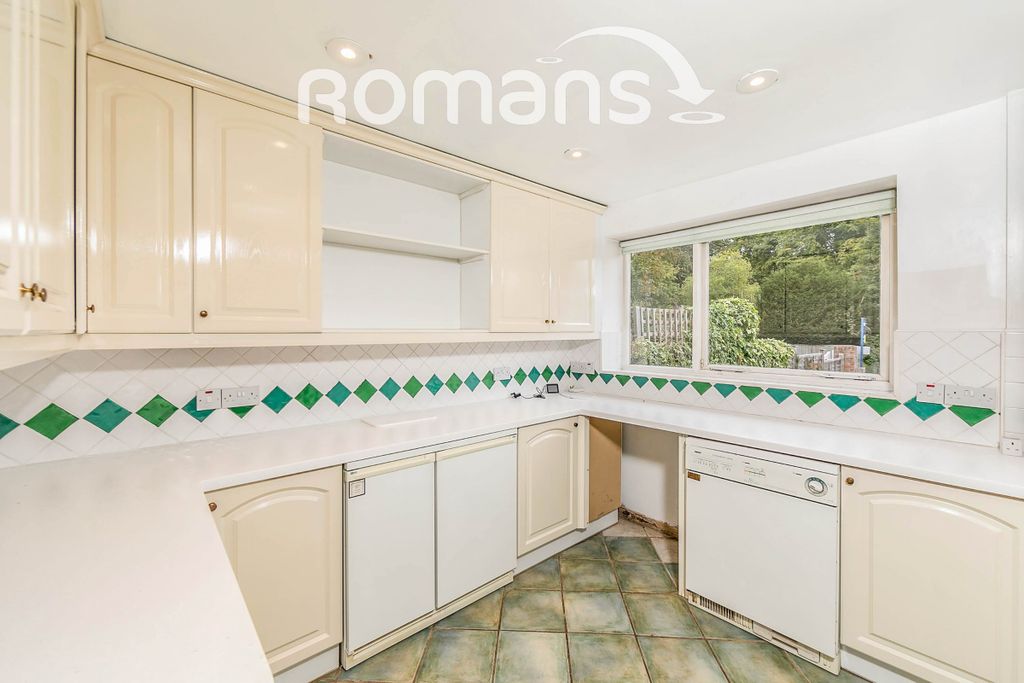 Property photo 3 of 10 Property Image