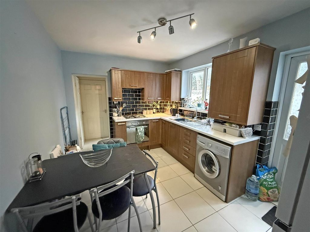 Property photo 2 of 5 Kitchen.Jpg