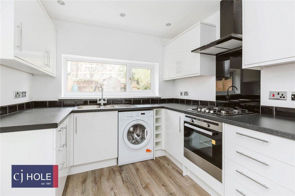 Property photo 1 of 19 Picture No. 96