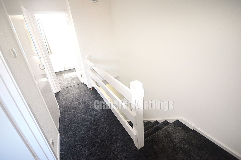 Property photo 3 of 11 Gallery