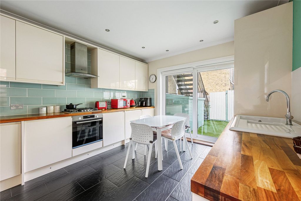 Property photo 3 of 12 Picture No. 08