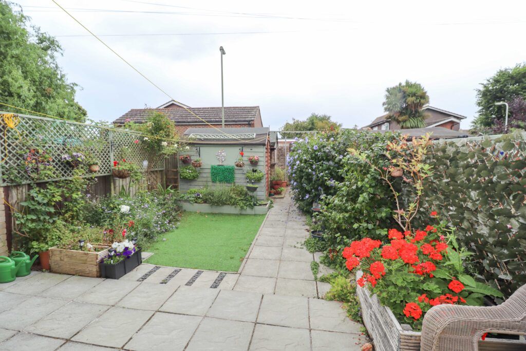 Property photo 2 of 11