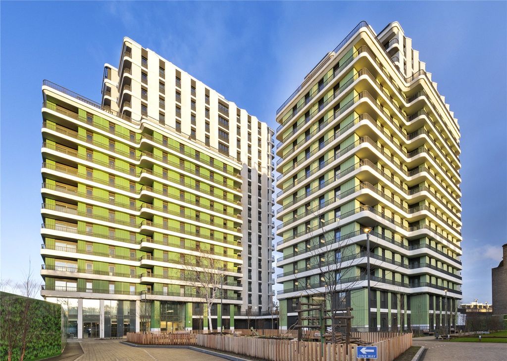 Property photo 2 of 16 External