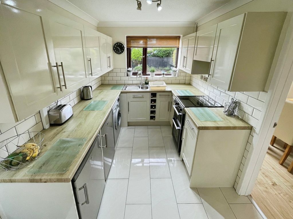 Property photo 3 of 22