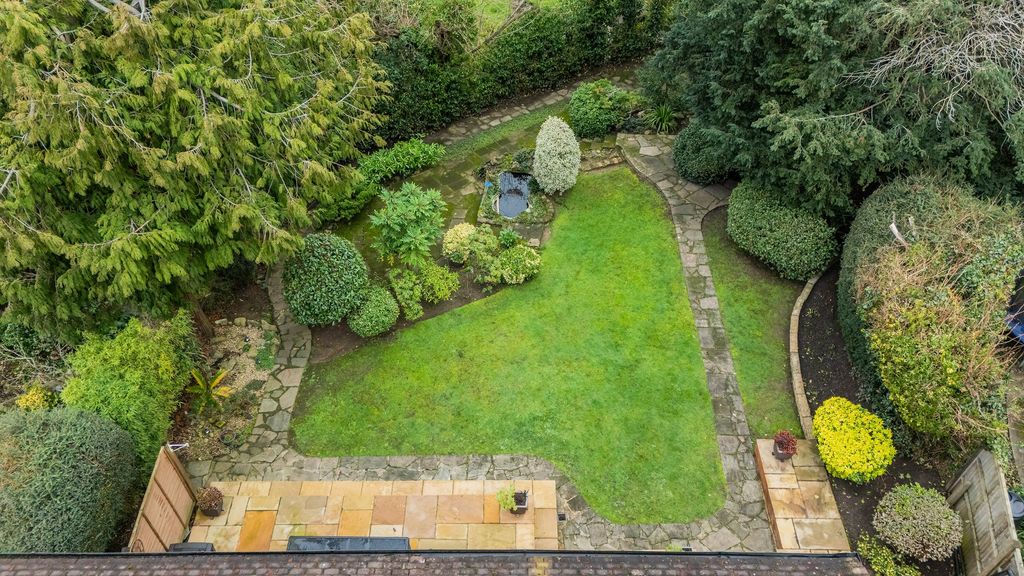 Property photo 2 of 14