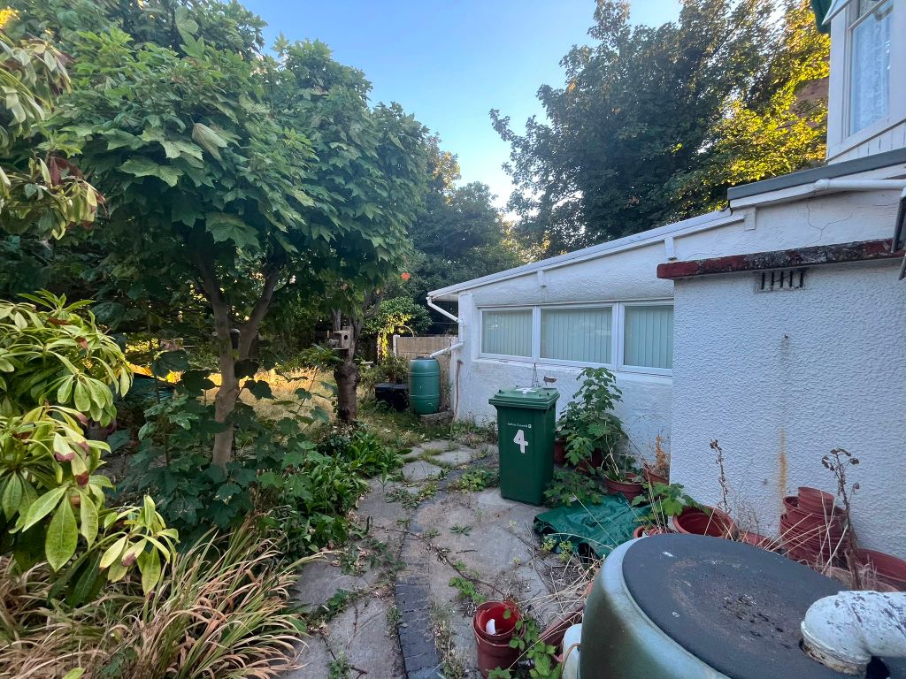 Property photo 3 of 9