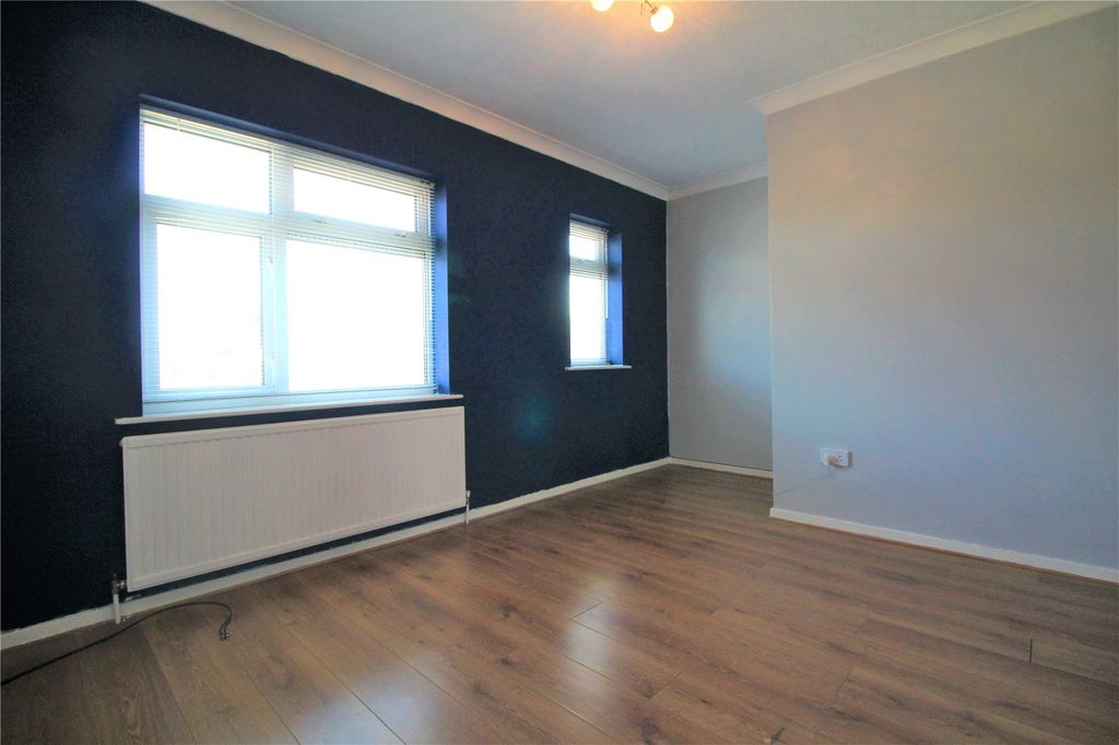 Property photo 3 of 6 Lounge View 2