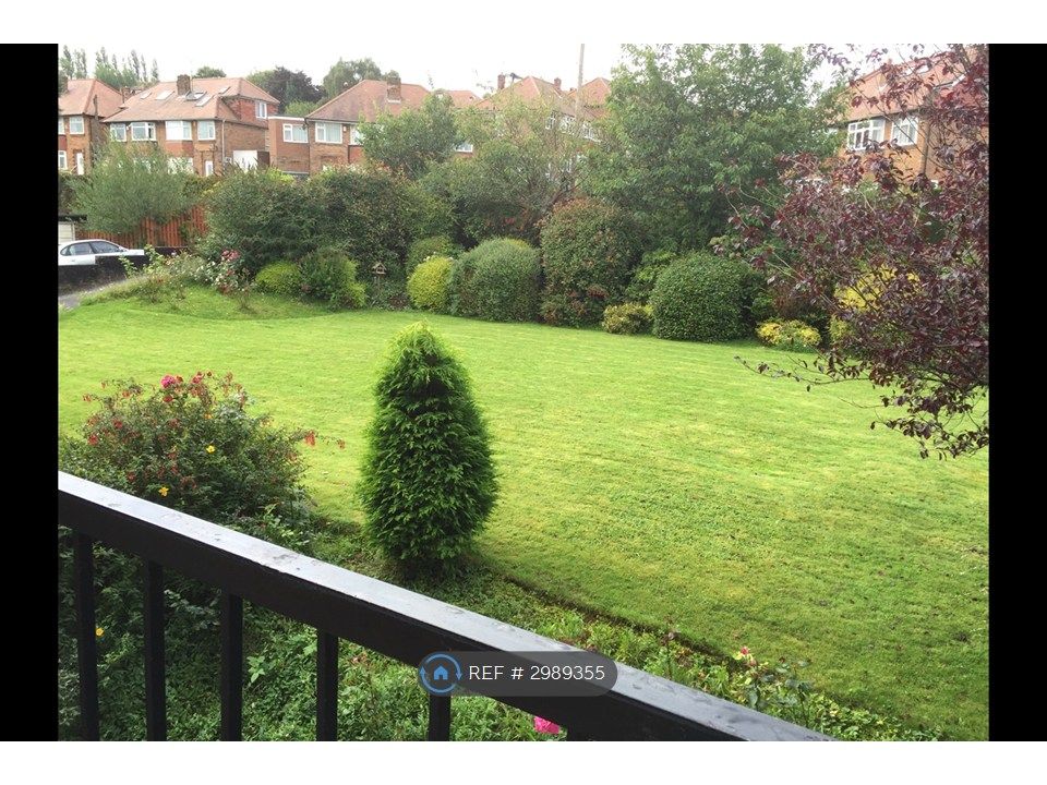 Property photo 1 of 34 View Of The Shared Garden
