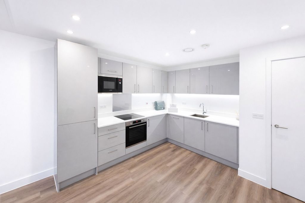 Property photo 1 of 5