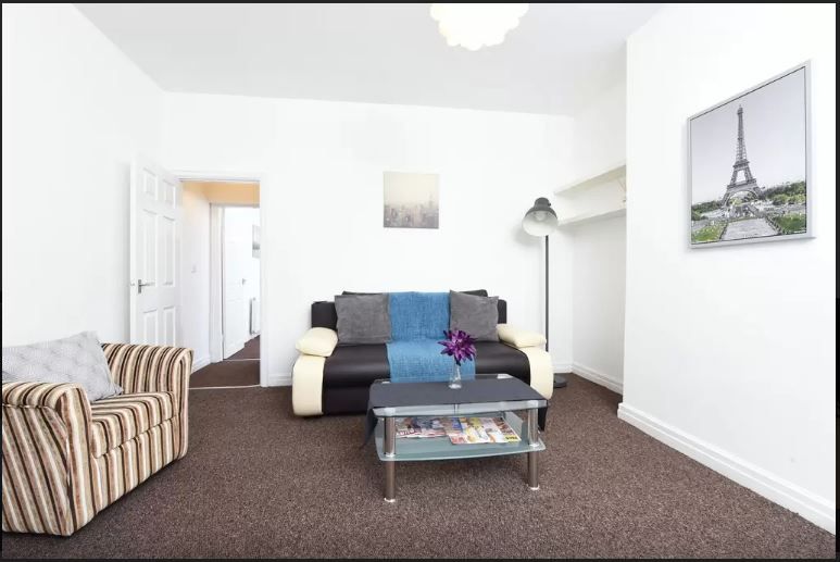 Property photo 2 of 8