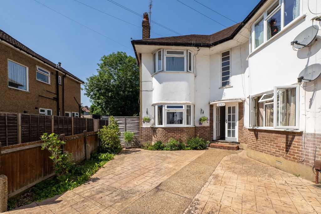 Property photo 1 of 18 Picture No. 02