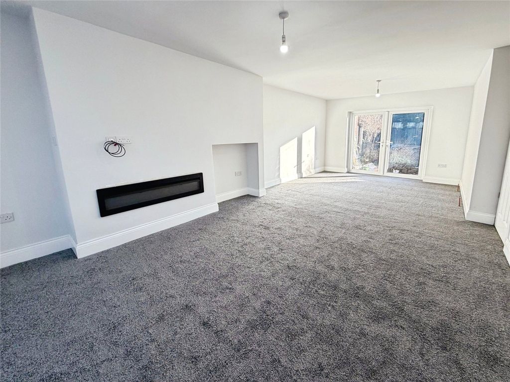 Property photo 2 of 12 Picture No. 06