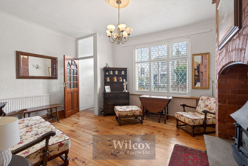 Property photo 2 of 24