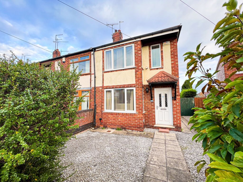 Property photo 1 of 20 Front