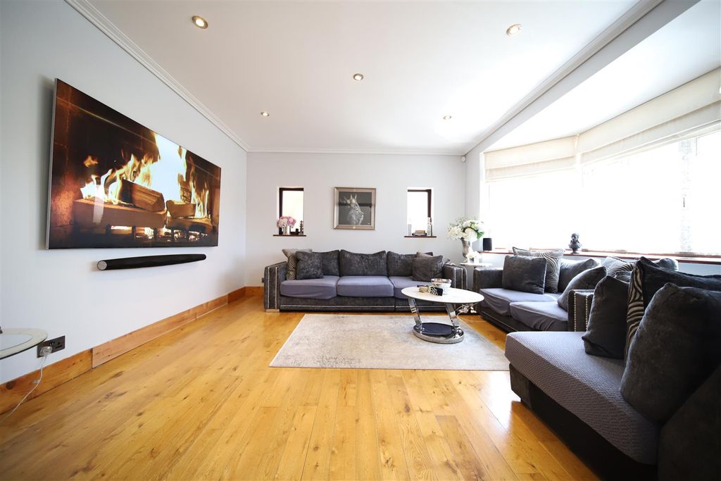 Property photo 2 of 15 12.Jpg