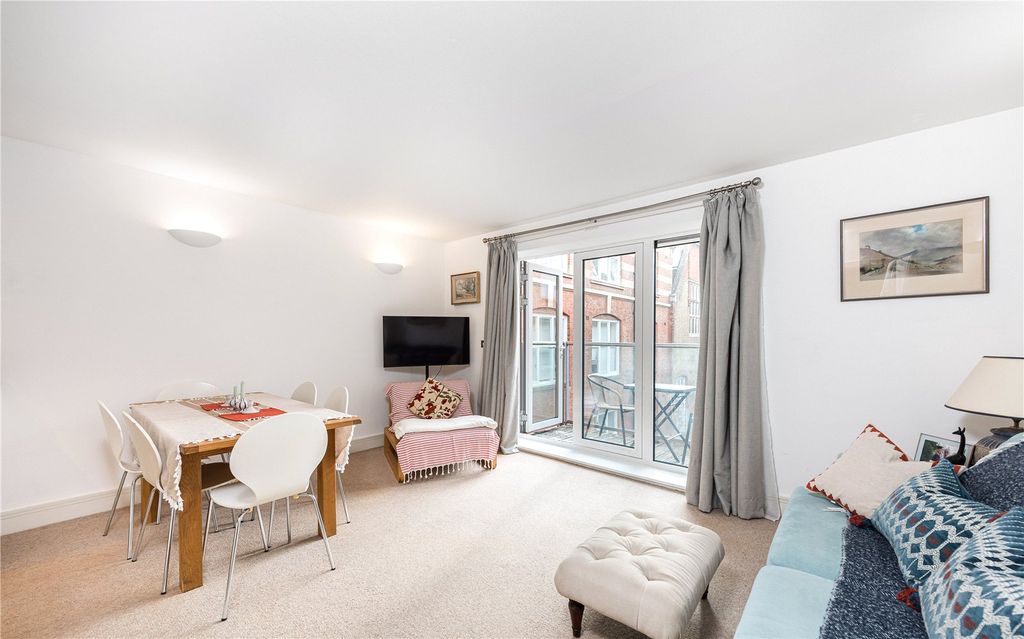 Property photo 2 of 10 Picture No. 05