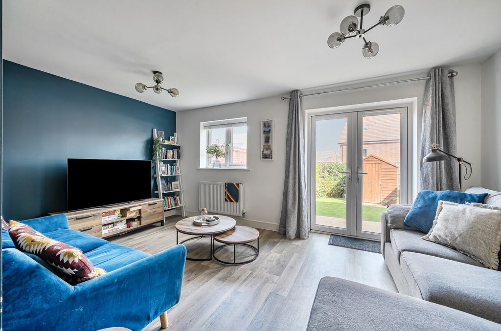 Property photo 2 of 17 1356869-22-68d14B...