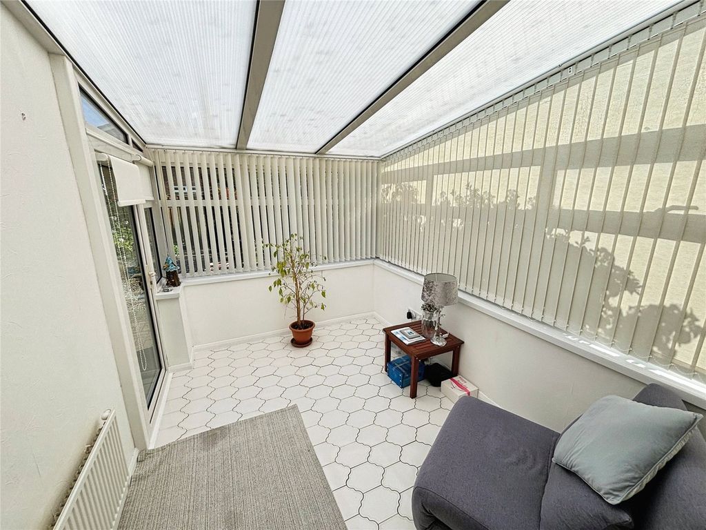 Property photo 3 of 16 Conservatory