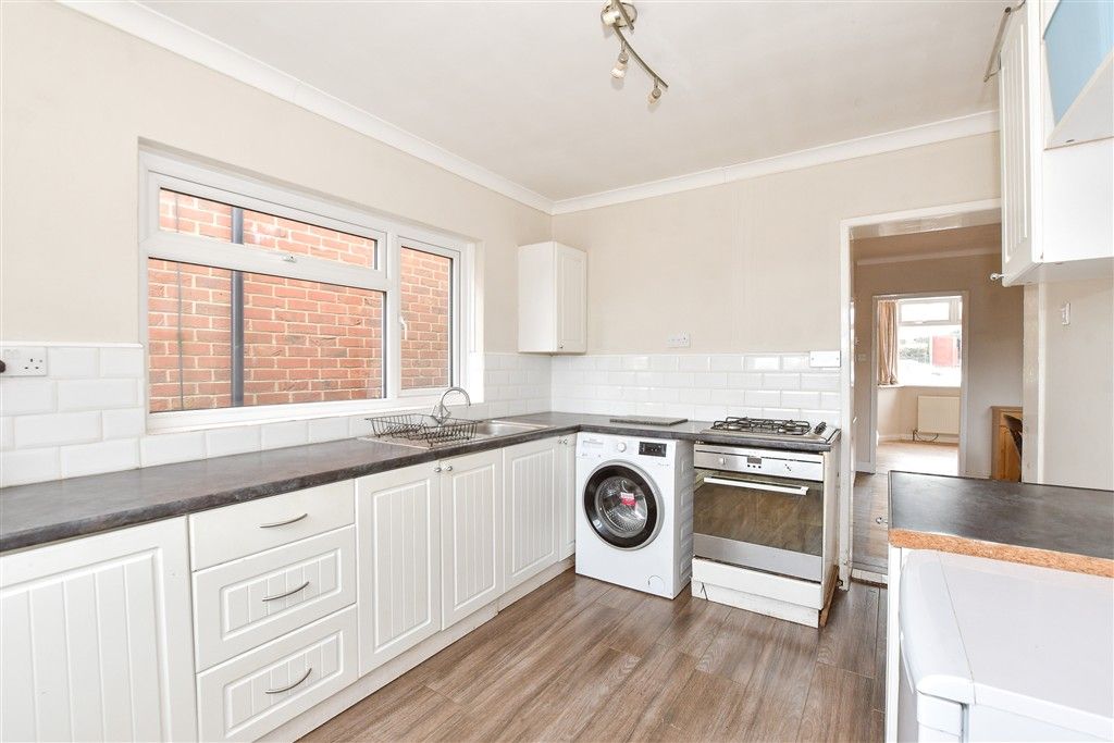 Property photo 3 of 12 Kitchen