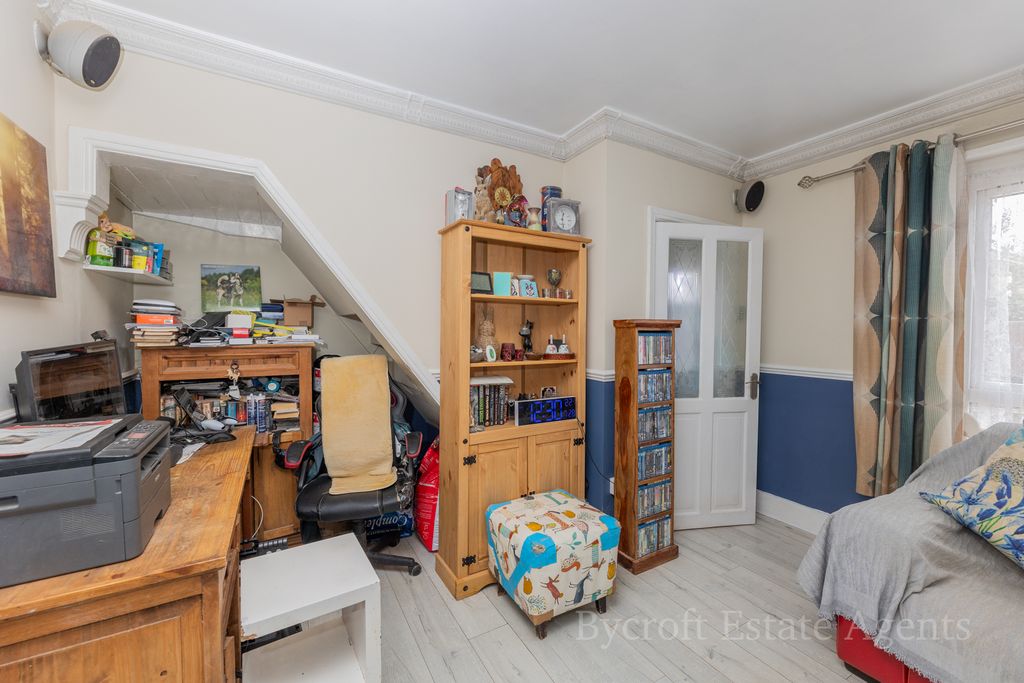 Property photo 3 of 13