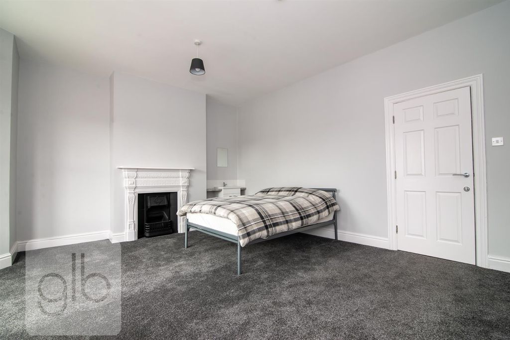 Property photo 1 of 24 8.Png