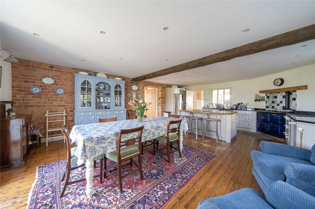 Property photo 3 of 22 Kitchen Diner