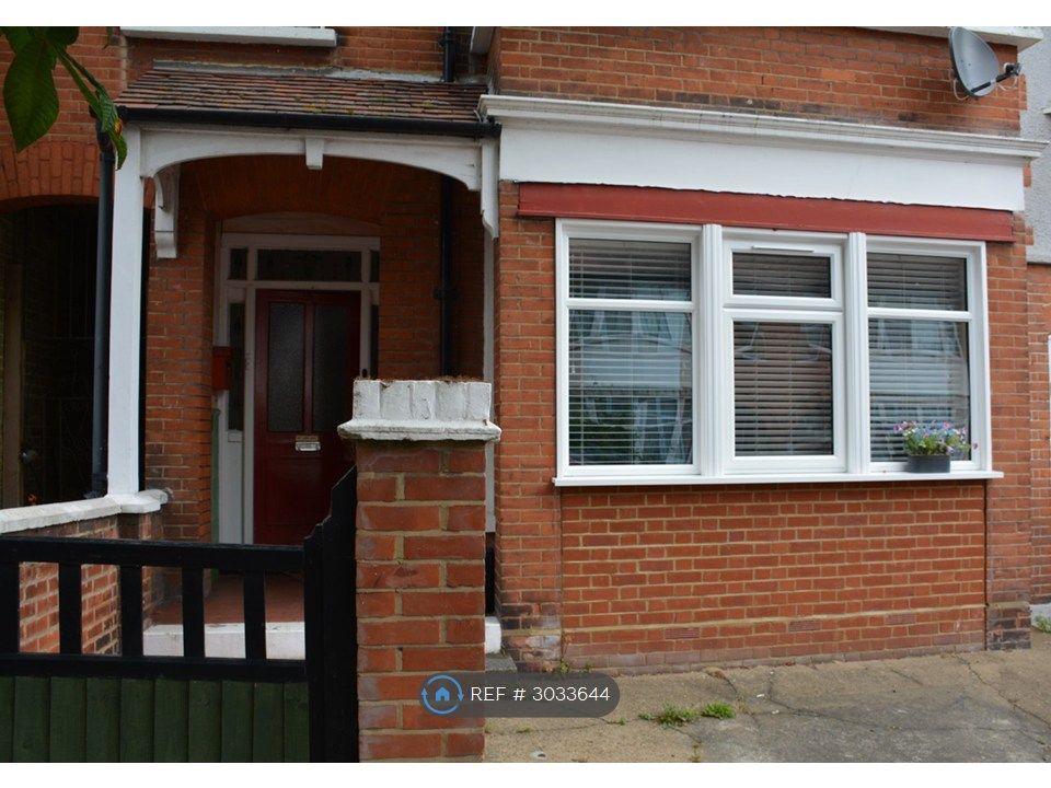 Property photo 1 of 10 Front