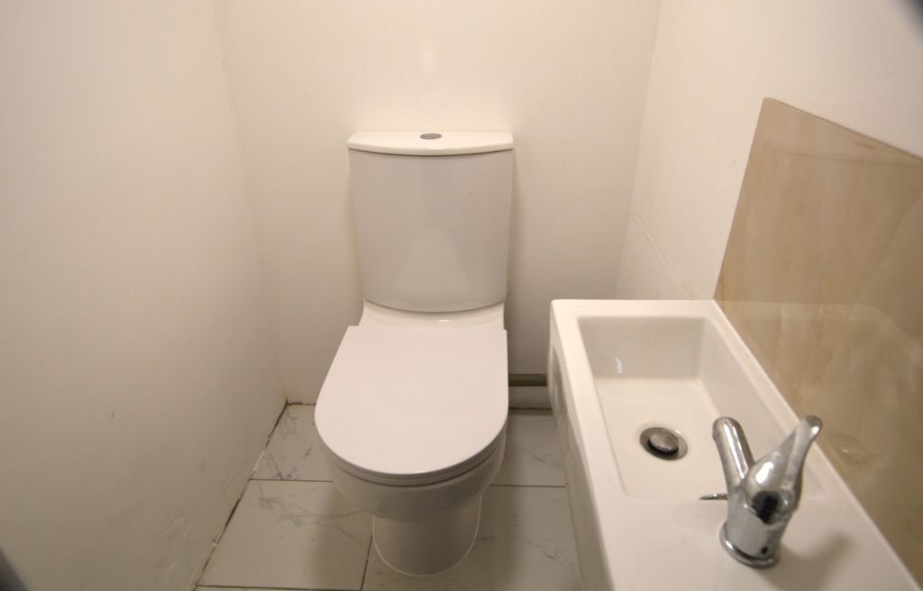 Property photo 2 of 8 Dsc_0241