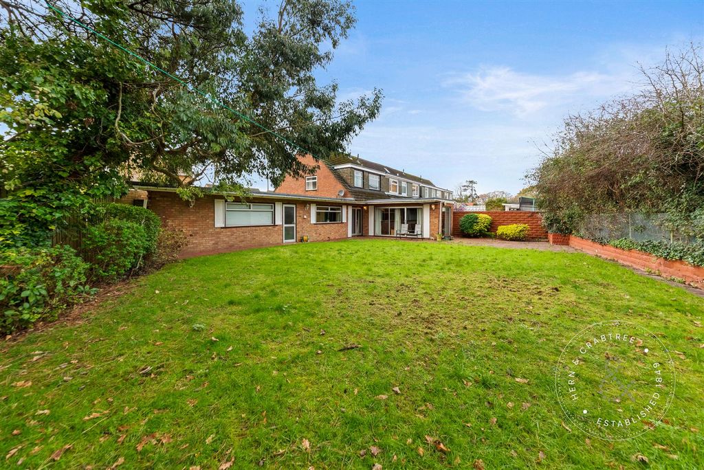 Property photo 1 of 54 Wilta-Court-Road-31.Jpg